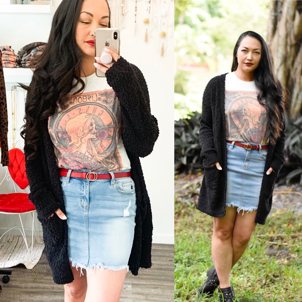 Black Popcorn Cardigan - Picture 2 of 4